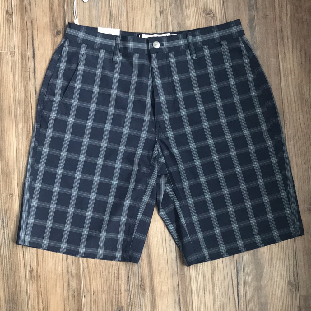 NWT Mountain Khakis Men’s Shorts